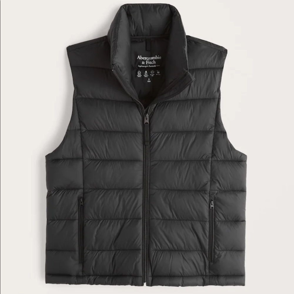 Lightweight packable puffer vest